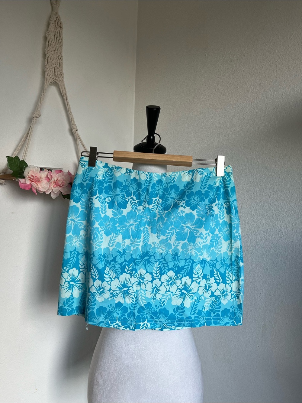 Y2K Forever 21 blue Tropical Floral Mini Skirt size large